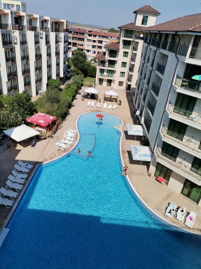 Pool Apartment Amadeus Lux 써니비치 외부 사진