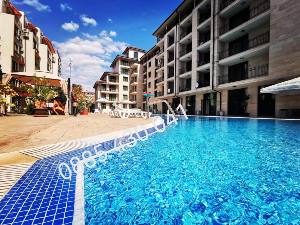Pool Apartment Amadeus Lux 써니비치 외부 사진