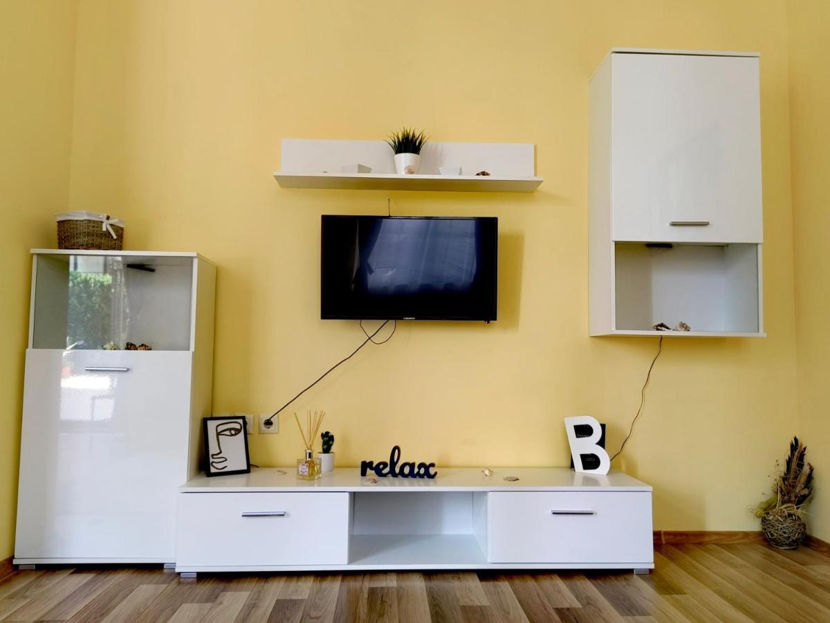 Pool Apartment Amadeus Lux 써니비치 외부 사진