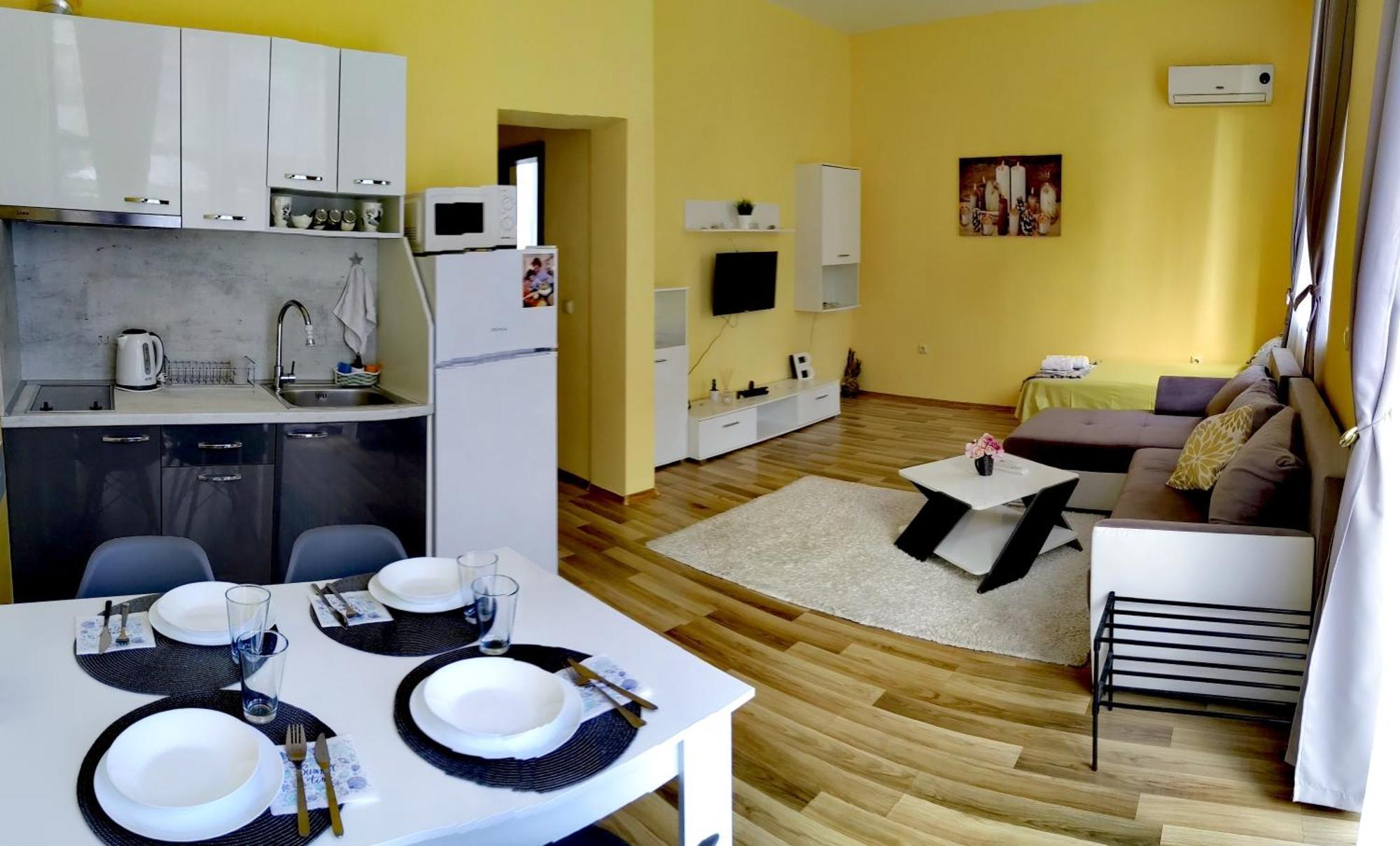 Pool Apartment Amadeus Lux 써니비치 객실 사진